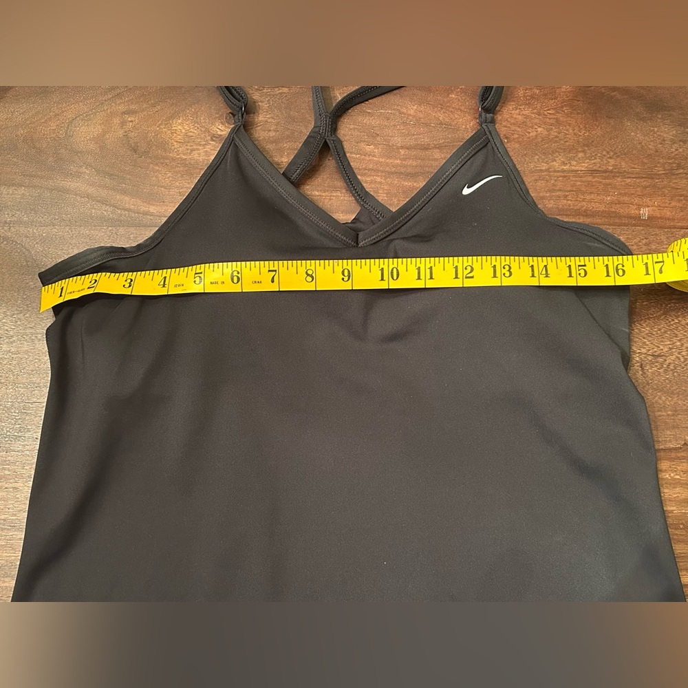 Nike Women’s Black Athletic Tank Top Size Large - Picture 4 of 8